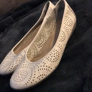 Sonoma Memory Foam Flats